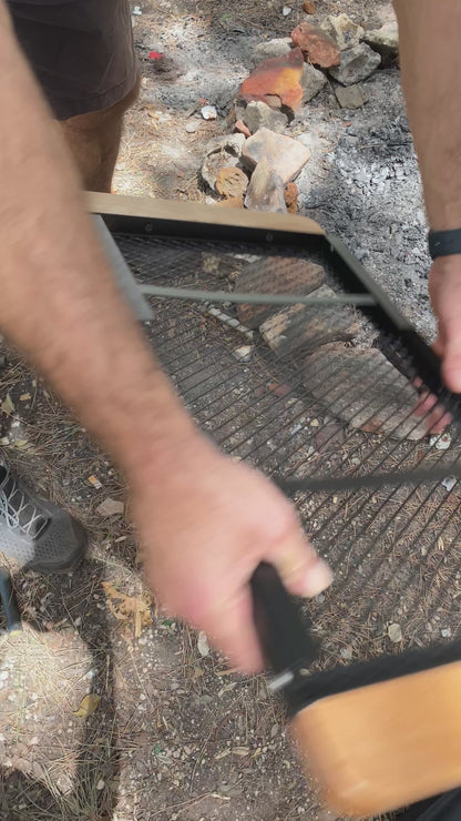Grilling Table in use